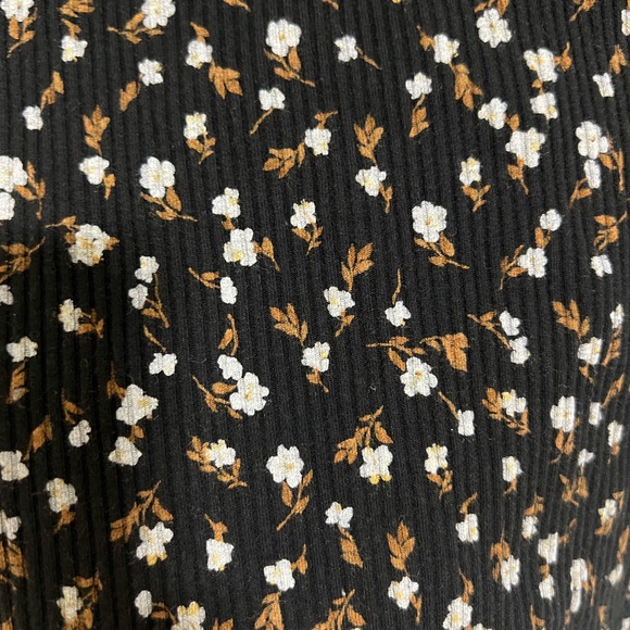 Old Navy Black Floral Long Sleeve Top - Picture 4 of 5